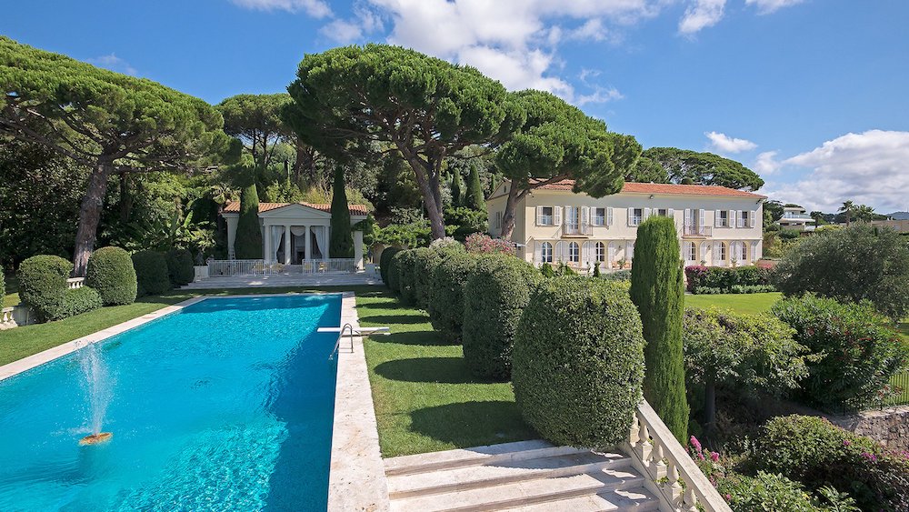 Majestic Villa With Sea Views in Cannes