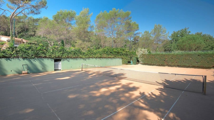 Luxury Holiday Villas with Tennis Courts - French Riviera 2026 | Beauchamp Luxury Holiday Villas with Tennis Courts - French Riviera 2026 | Beauchamp