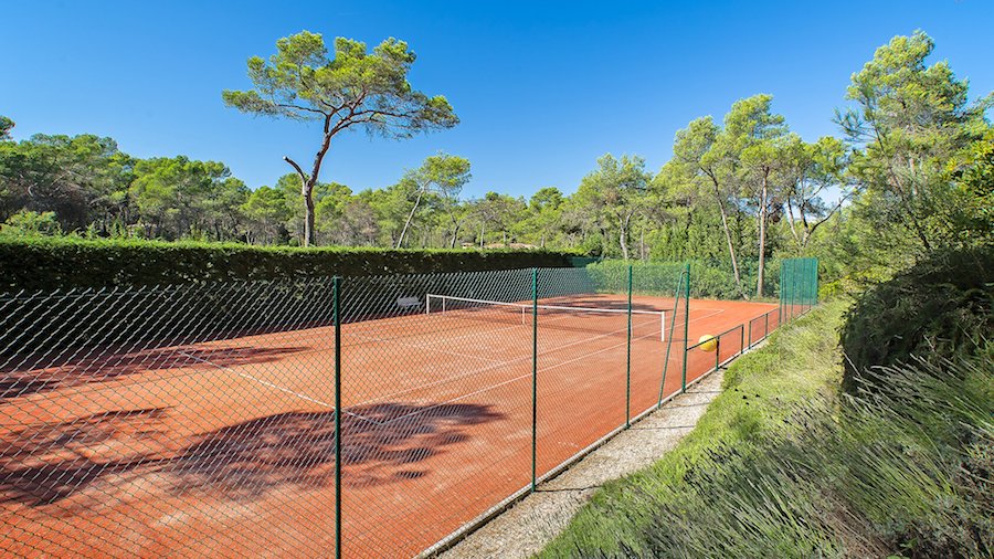 Luxury Holiday Villas with Tennis Courts - French Riviera 2026 | Beauchamp Luxury Holiday Villas with Tennis Courts - French Riviera 2026 | Beauchamp