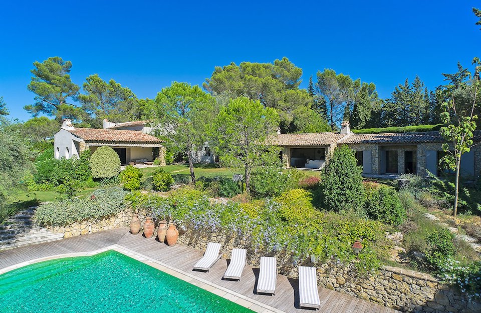 Luxury Holiday Villas with Tennis Courts French Riviera