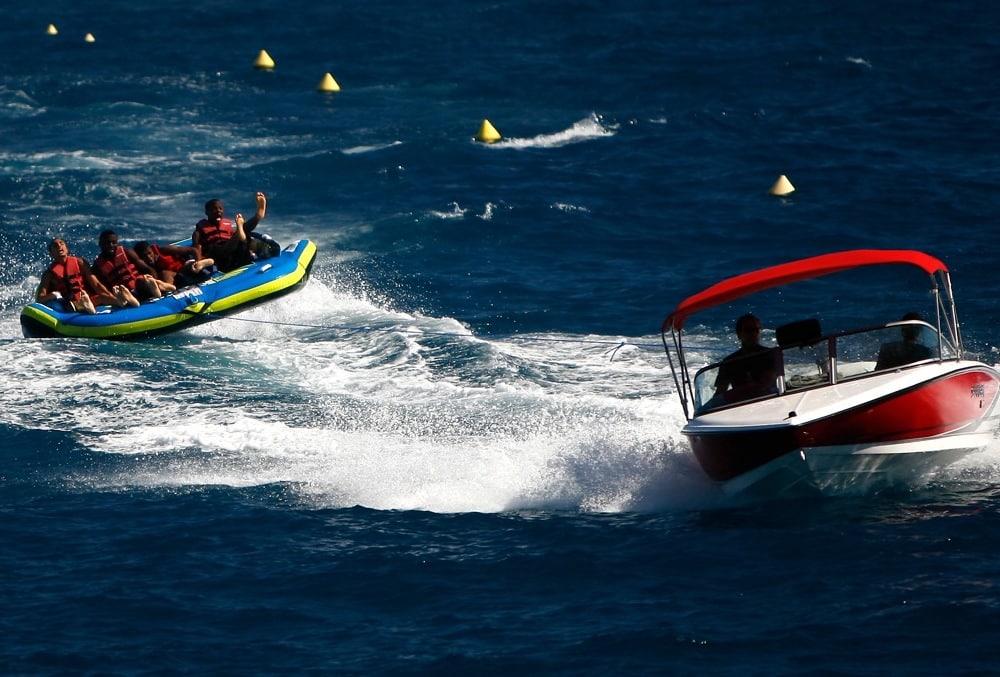 10 Water Sports on the French Riviera: Stay Cool This Summer 2026 | Beauchamp 10 Water Sports on the French Riviera: Stay Cool This Summer 2026 | Beauchamp