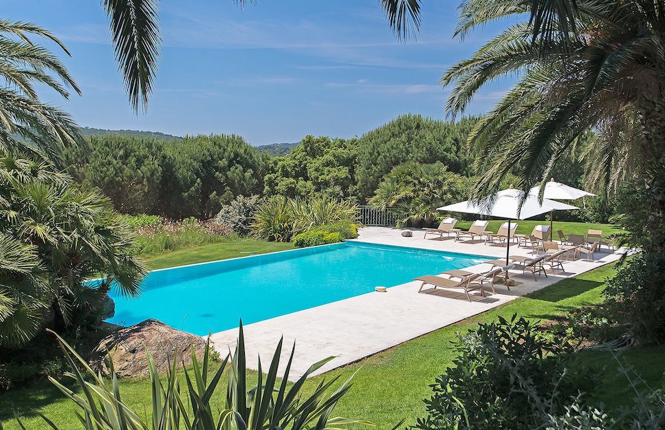 Swimming Pool Laws and Rules in France - All You Need to Know to Stay Safe 2026 | Beauchamp