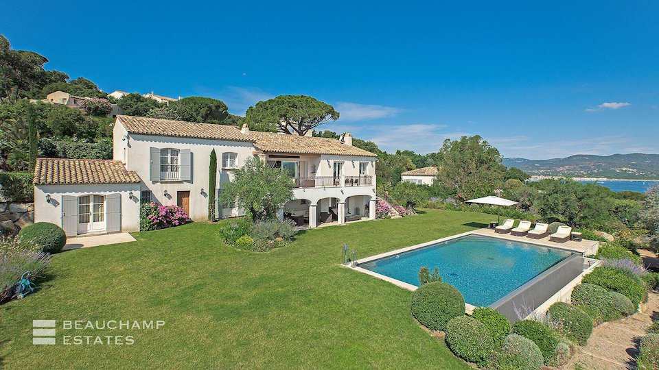 Villa With Private Swimming Pool in Gassin