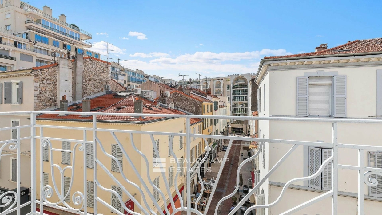 Cannes Center - Charming 2 bedrooms apartment 2024