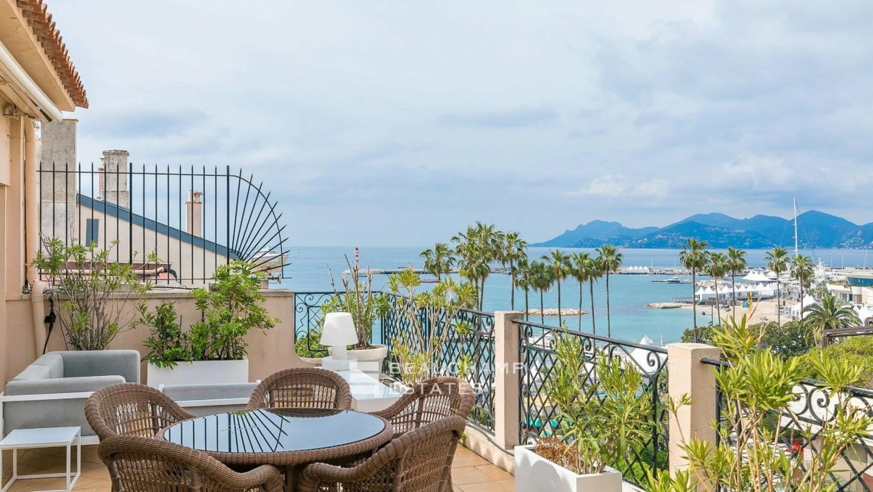 Cannes close Croisette - Apartment with Terrace 2024