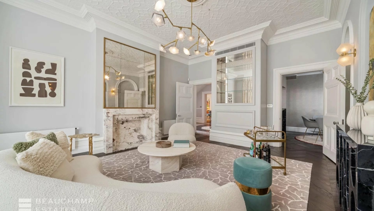 Exceptional Grade II listed House in Bayswater 2024
