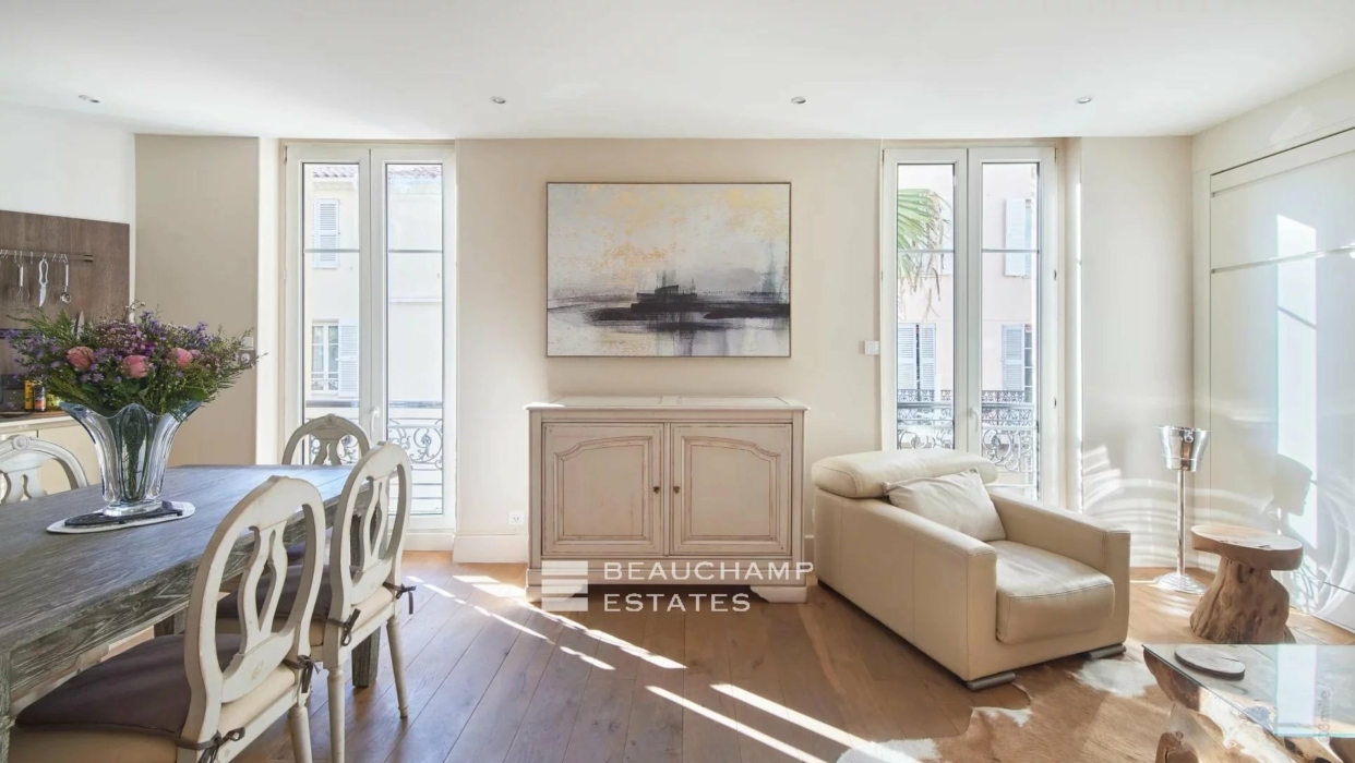 2 bedroom apartment Cannes center 2024