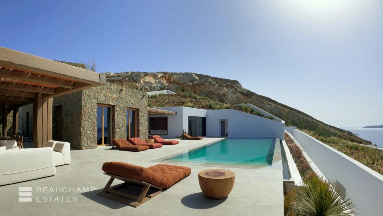 Villa Ioli -The epitome of luxury living 2024