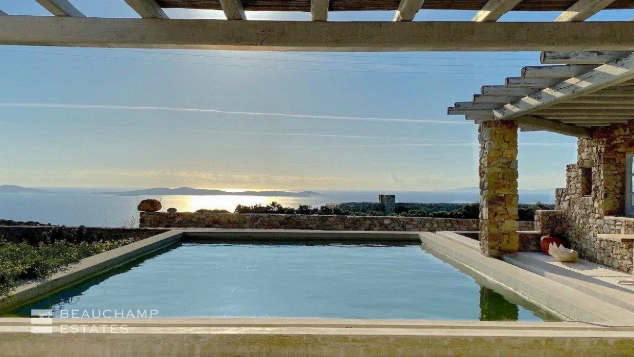 Villa Antonella - A luxury villa with stunning sunset views and spacious bedrooms 2024