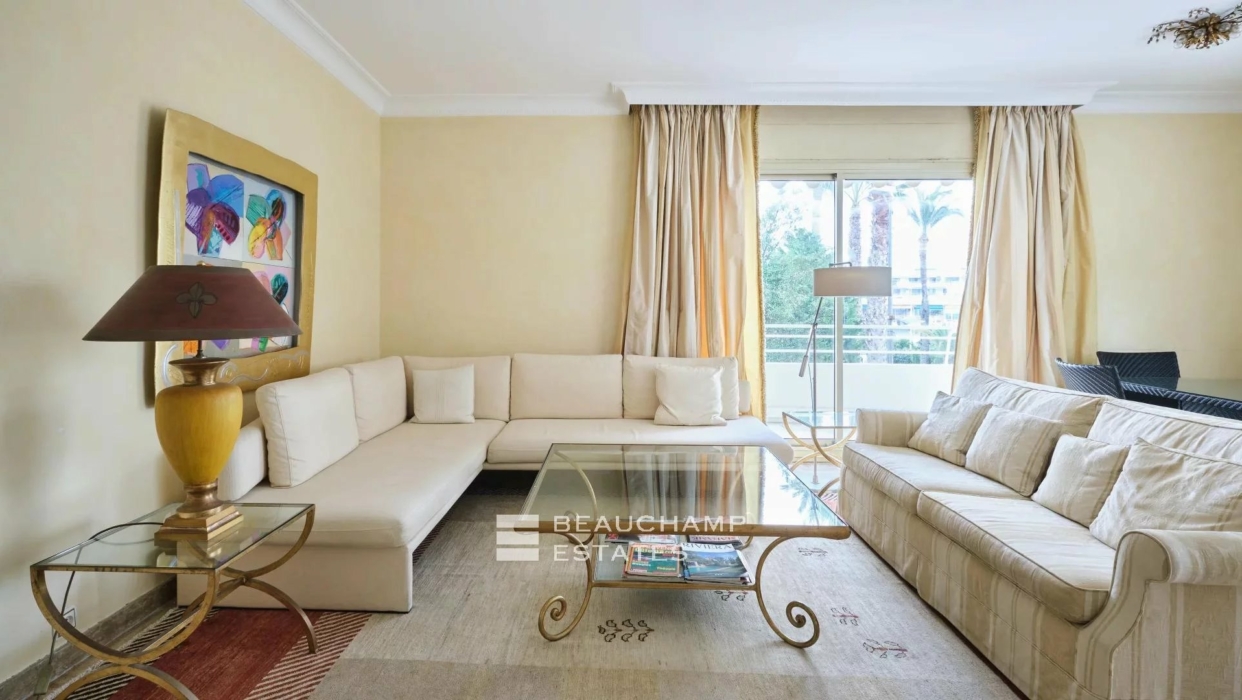 Spacious apartment in a luxury residence - Cannes Croisette 2024