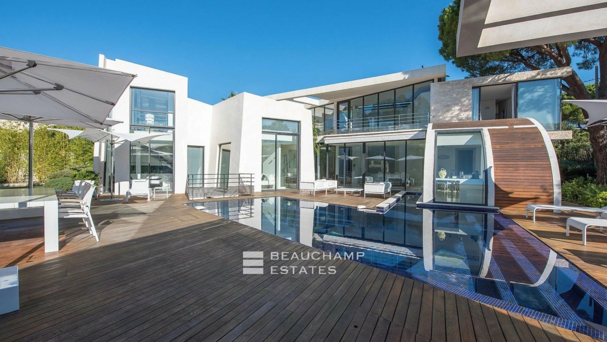 Exceptional Contemporary Property Ramatuelle 2024