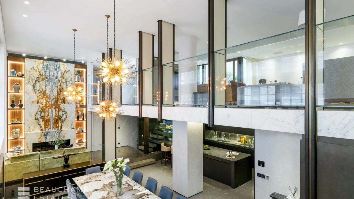 A contemporary family home in the heart of Mayfair 2024