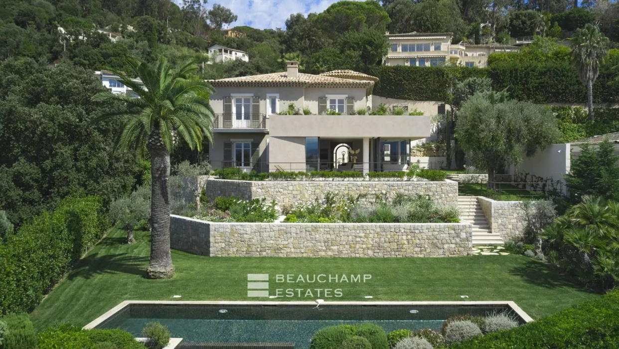 Magnificent private modern estate with 5 bedrooms in the heart of Cannes Californie 2024