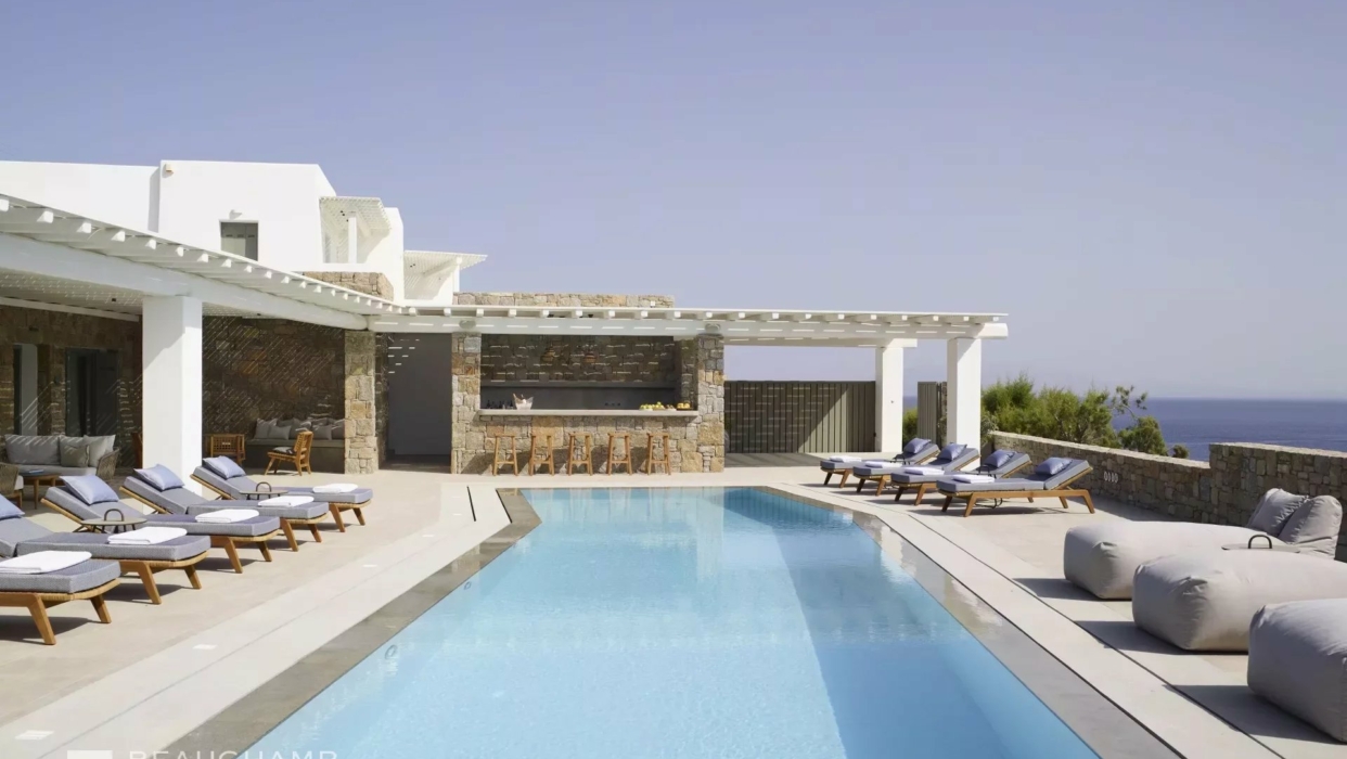 Villa Blue Perl | An ideal holiday villa for family groups 2024