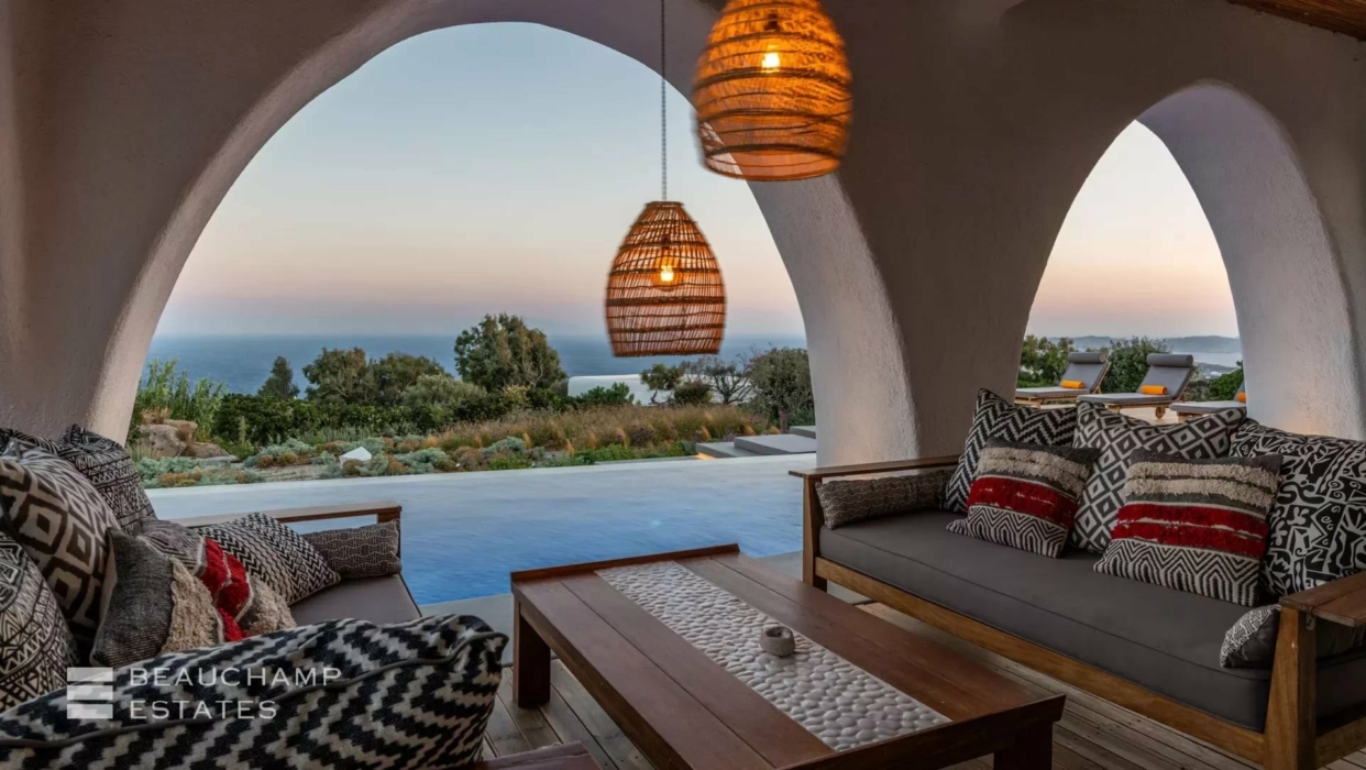 Villa Elaia | An amazing villa in Agios Lazaros 2024