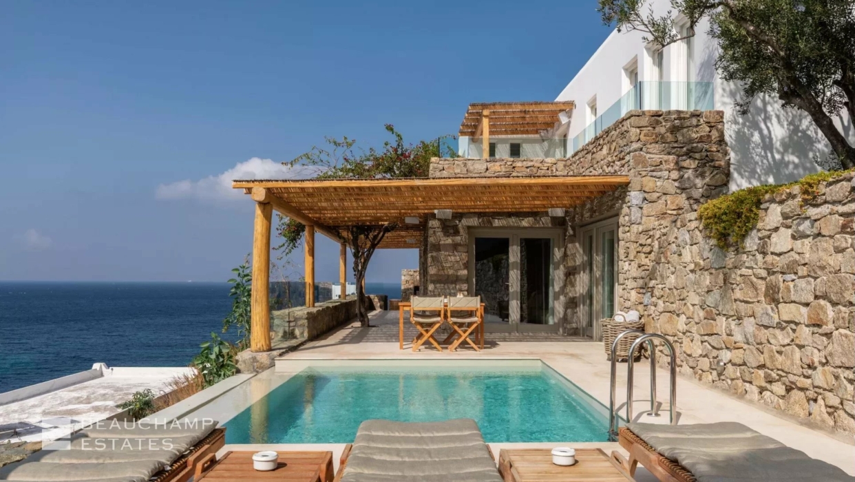 Villa Ostria III | A modern villa close to Mykonos town 2024