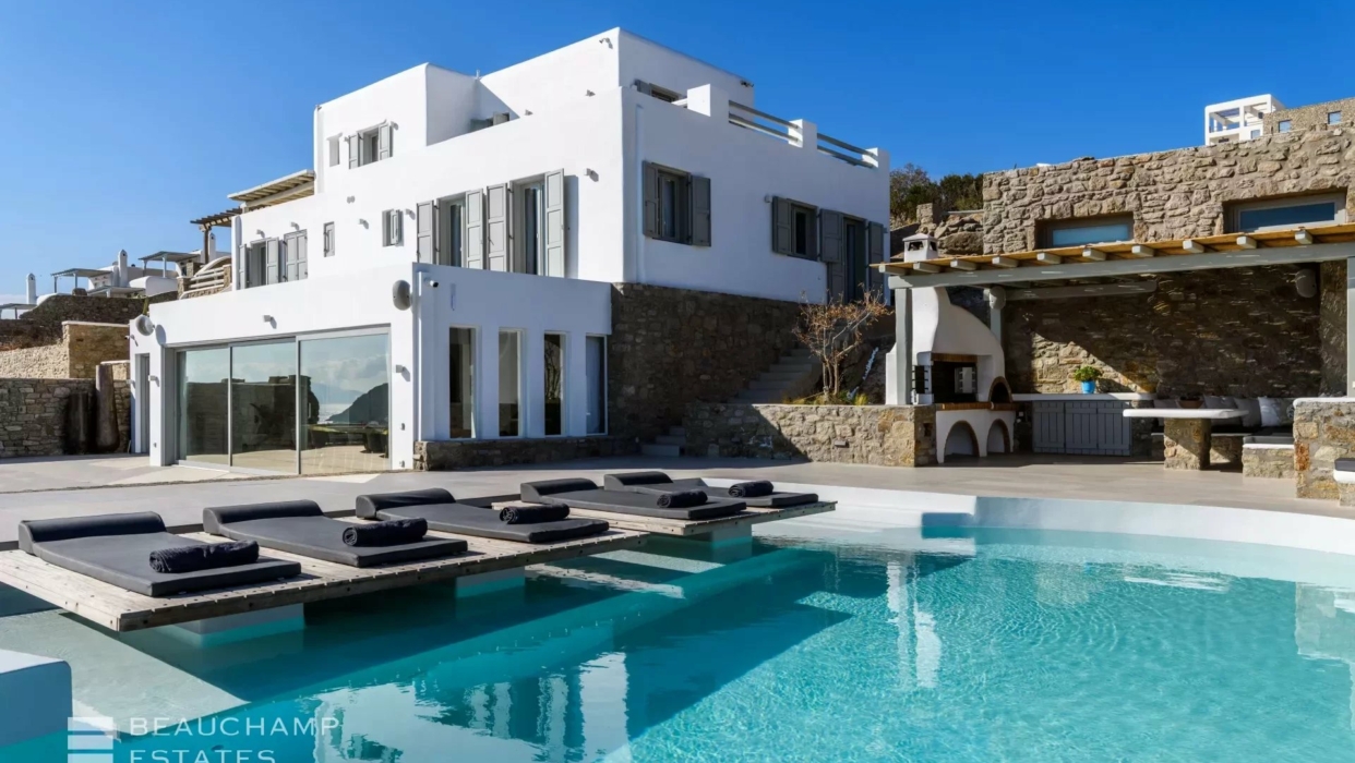 A beautiful villa with views of the Myconian sea 2024