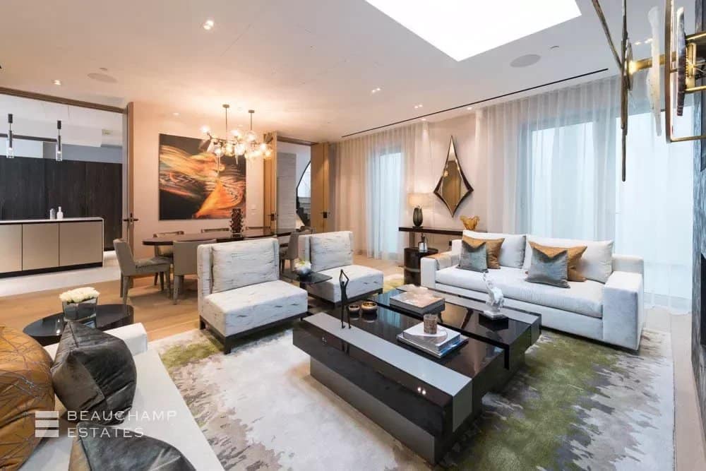 An exceptional contemporary residence with a private gated mews 2024