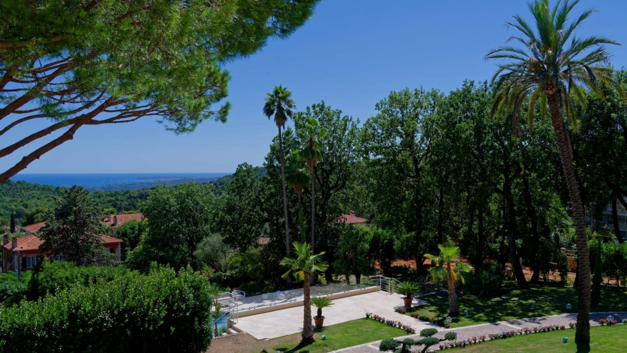 Exclusive property in Vence's most sought-after neighborhood 2024
