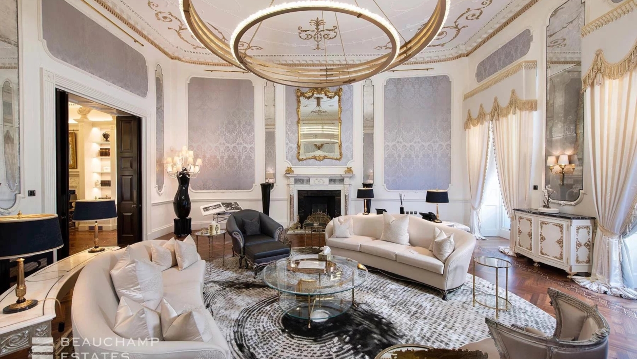A one-of-a-kind luxurious townhouse in the heart of Mayfair 2024