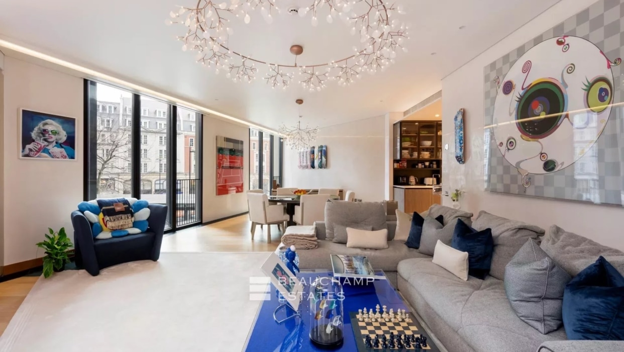 Stylish one bedroom apartment in the centre of Knightsbridge 2024