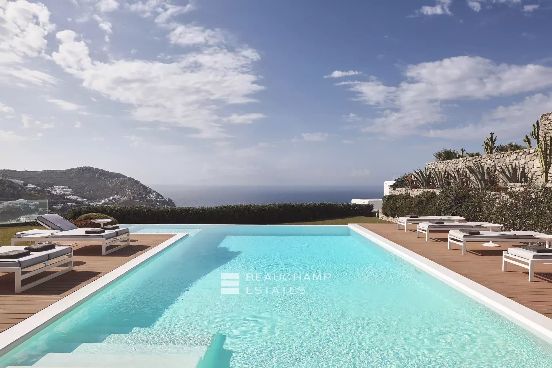 Villa Daedalus | Stunning views over Elia beach 2024