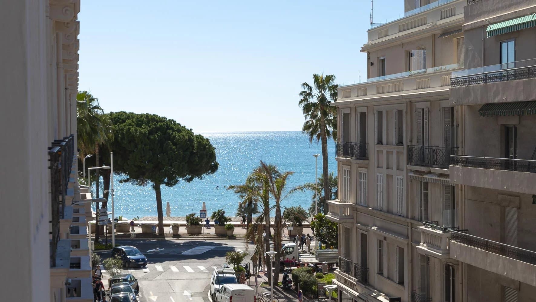 Cannes Croisette - Magnifique appartement 3 pièces totalement rénové 2024