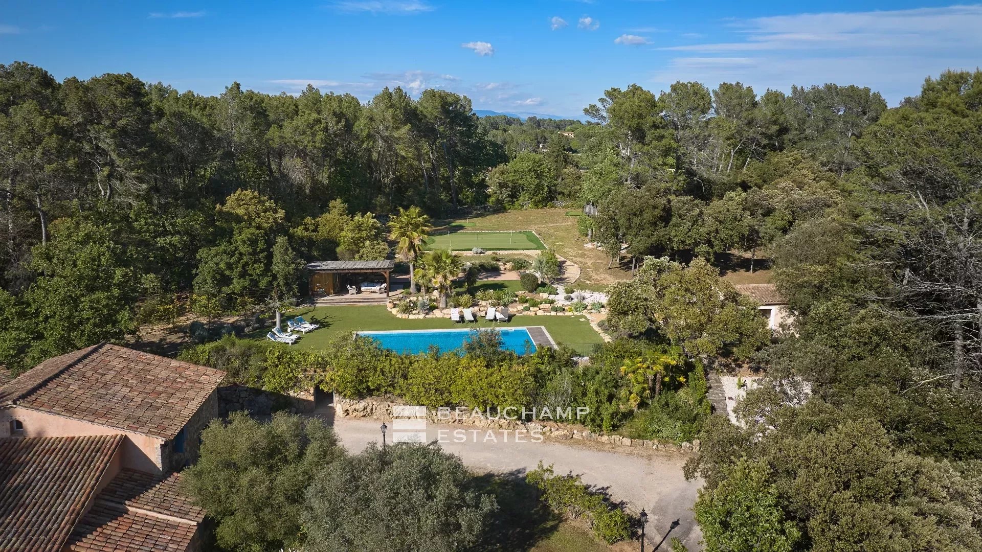 Tranquil Retreat: Stone Residence Surrounded by Nature and Prestigious Vineyards 2024