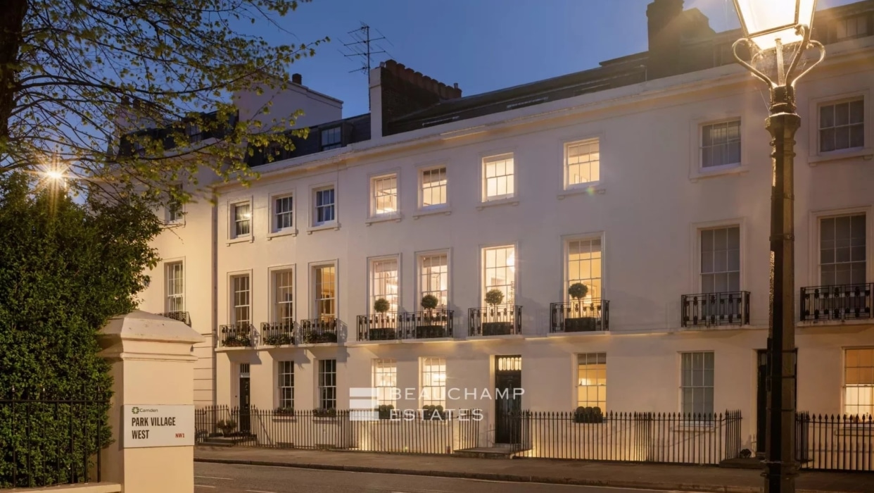 An outstanding 5 bedroom house located moments from Regent's Park 2024