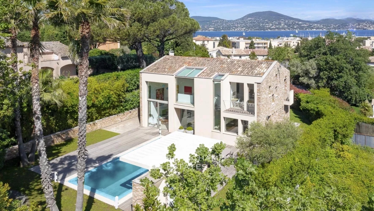 Sublime villa contemporaine à pied du centre de Saint-Tropez 2024