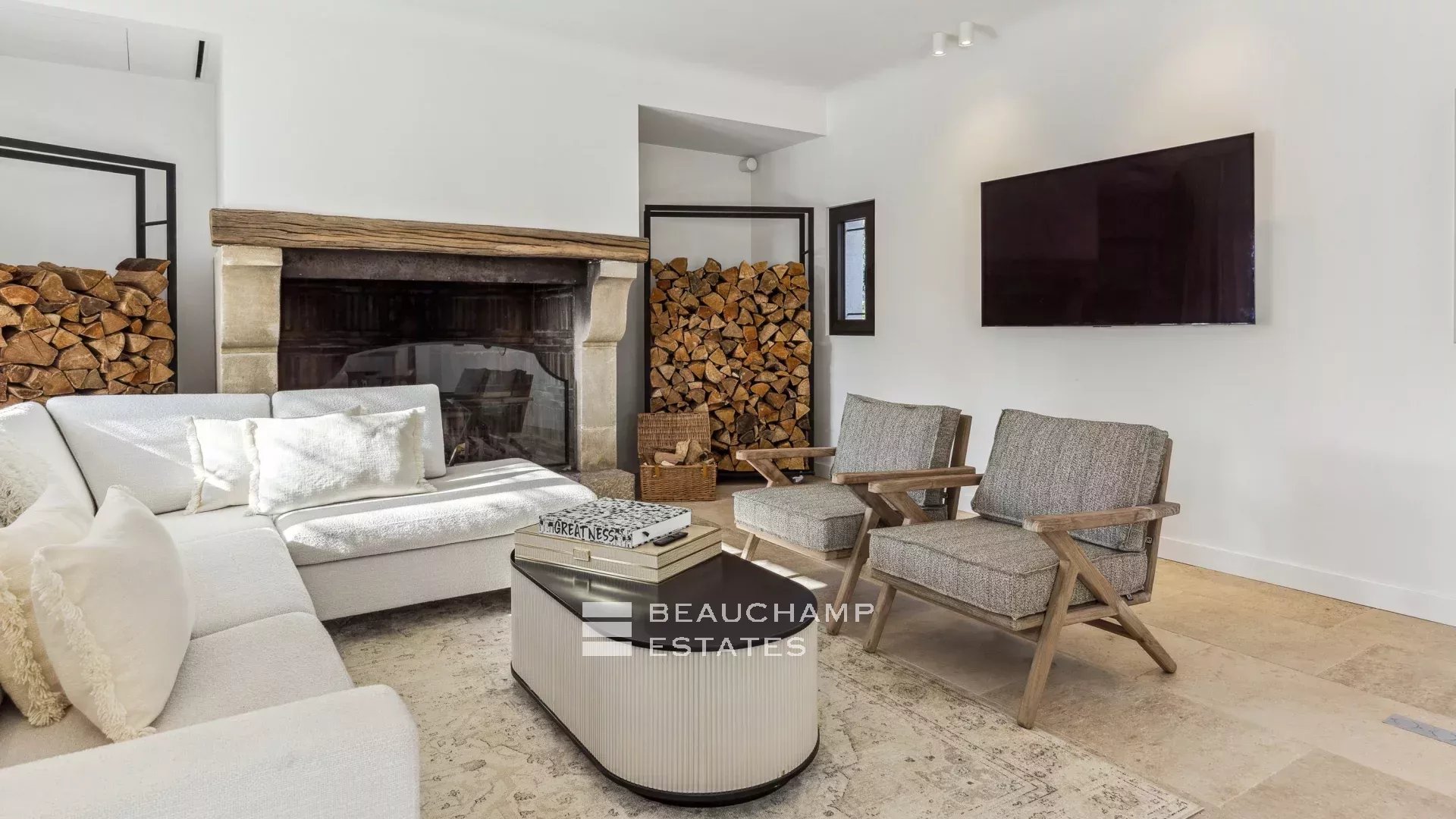 5-bedroom neo-Provencal villa in Opio 5-bedroom neo-Provencal villa in Opio