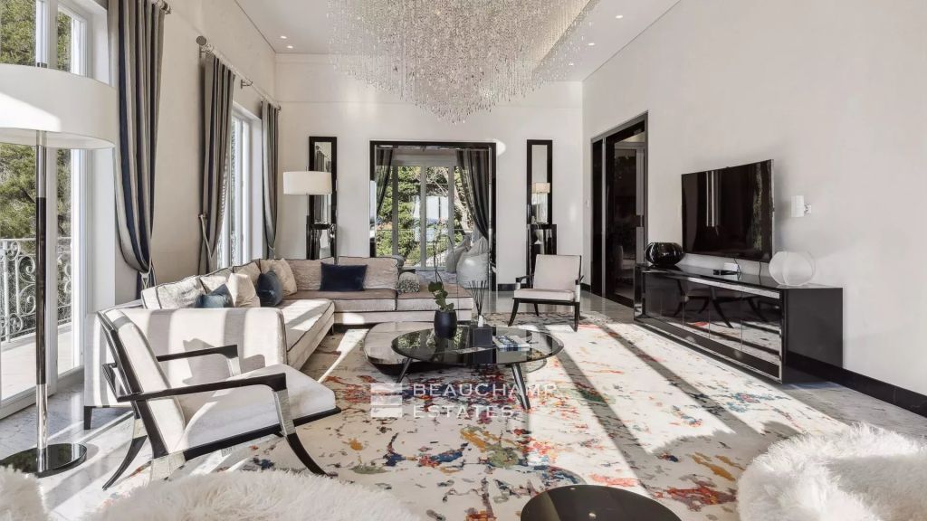 Newly redeveloped waterfront villa Cap d’Ail