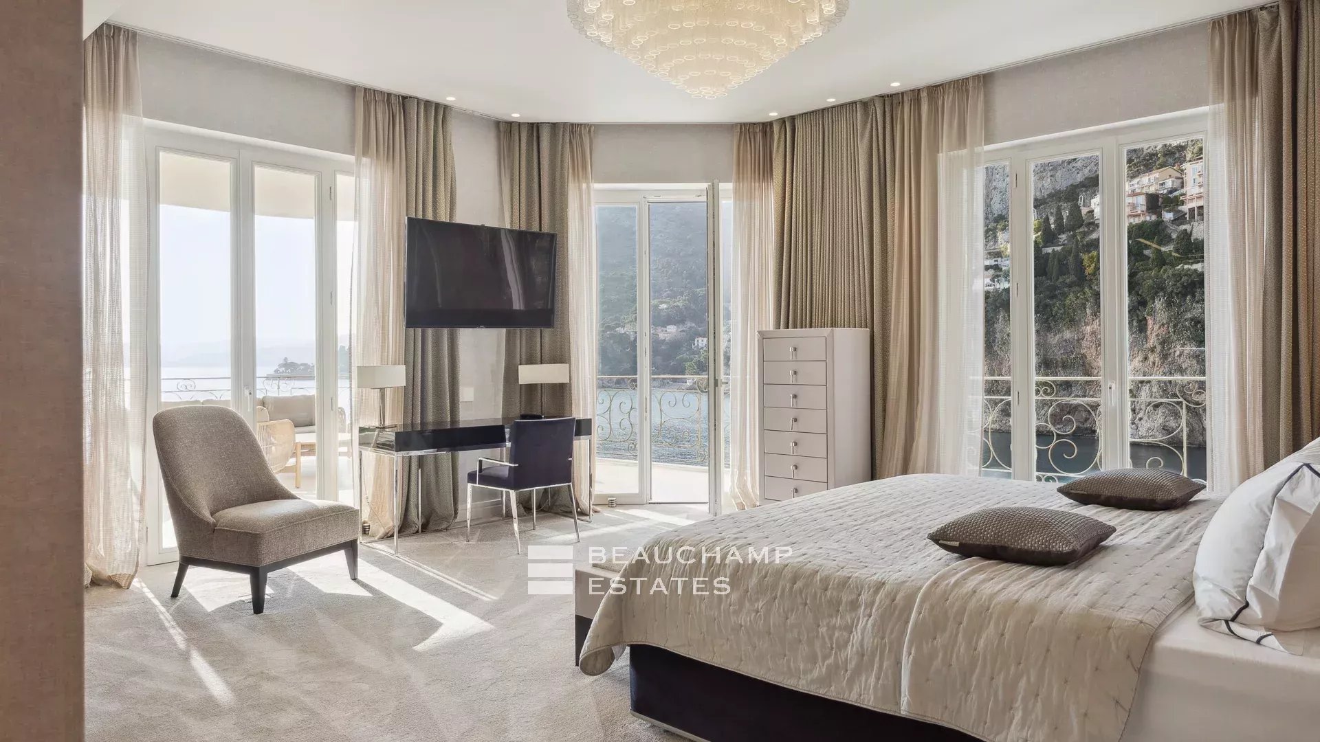 Newly redeveloped waterfront villa Cap d’Ail Newly redeveloped waterfront villa Cap d’Ail