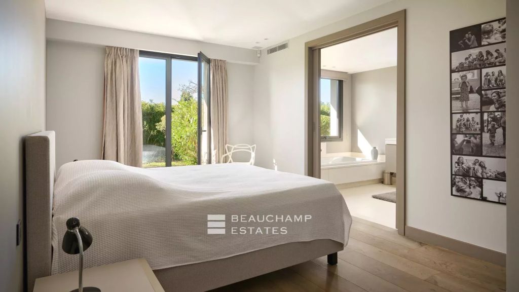 Sole agent – Contemporary Villa with Panoramic View