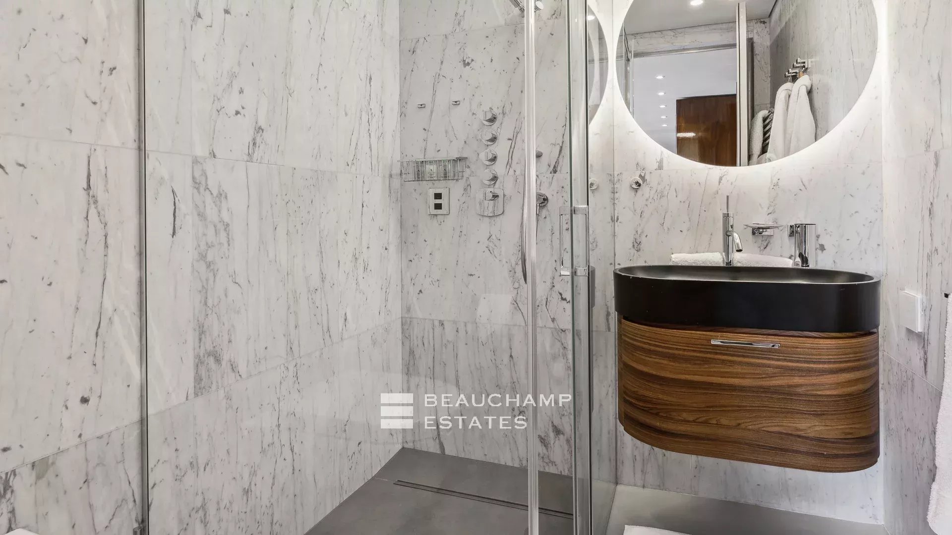 Newly redeveloped waterfront villa Cap d’Ail Newly redeveloped waterfront villa Cap d’Ail