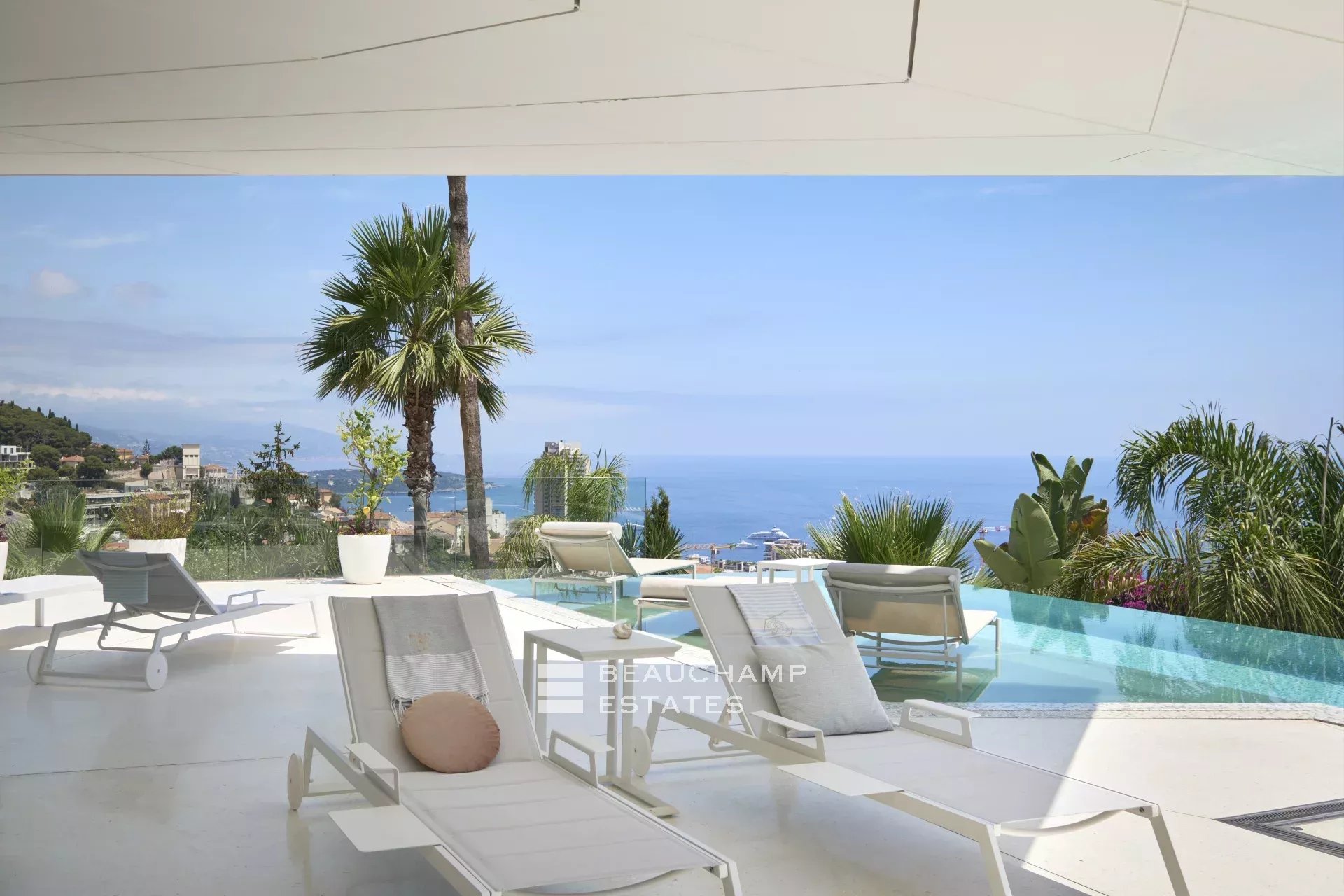 Villa on the Edge of Monaco Villa on the Edge of Monaco