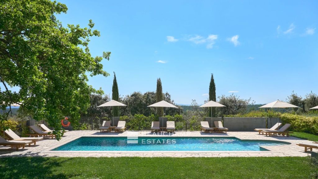 Luxury Retreat: Discover Domaine Monte Verdi