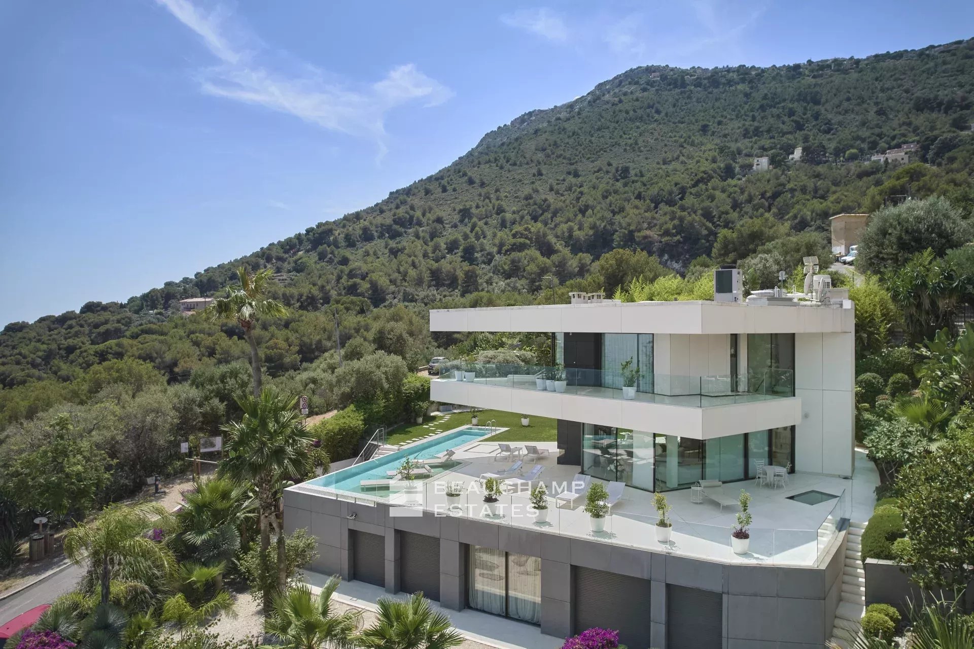 Villa on the Edge of Monaco Villa on the Edge of Monaco