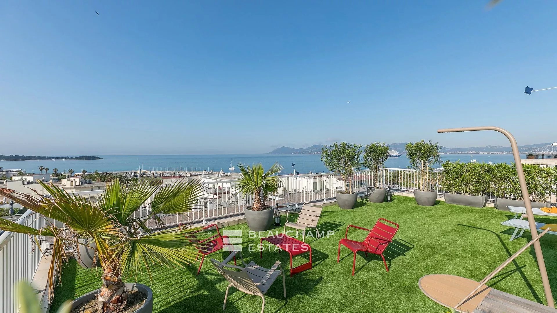 Cannes Palm Beach – Roof top apartment Cannes Palm Beach – Roof top apartment