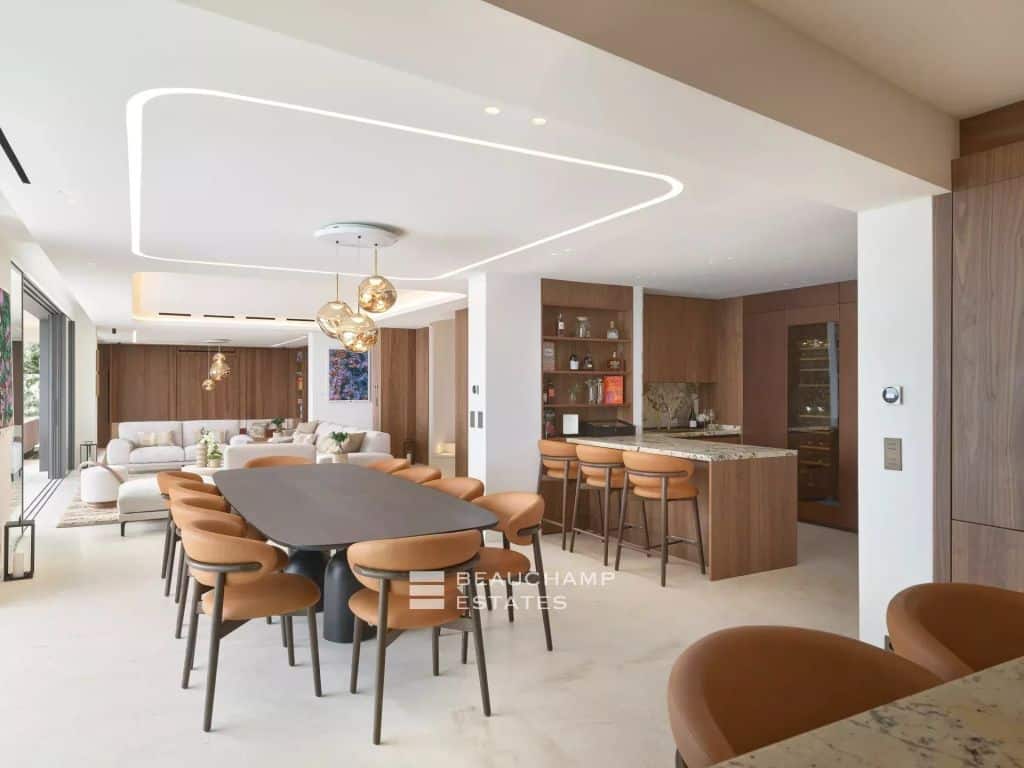 Villefranche-sur-Mer – Panoramic Sea View 5-Bedroom Villa with Pool and Spa