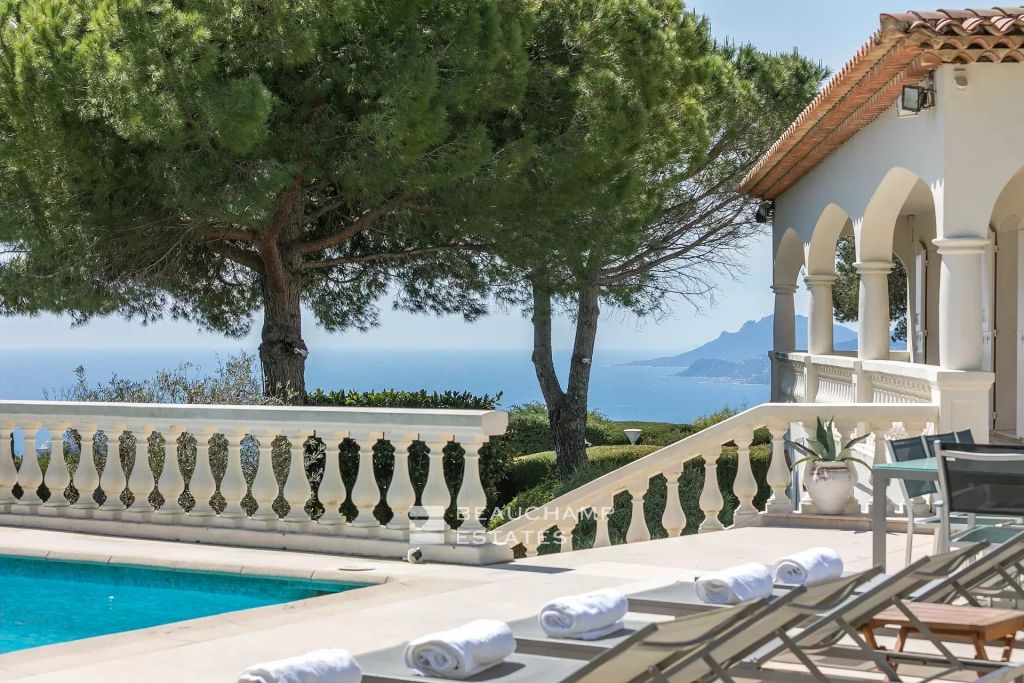 Charming 4-bedroom Provençal villa in the hills of Cannes