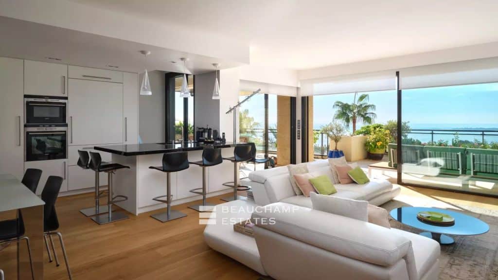 Magnificent 3 bedroom apartment with sea view – Swimming pool and Tennis