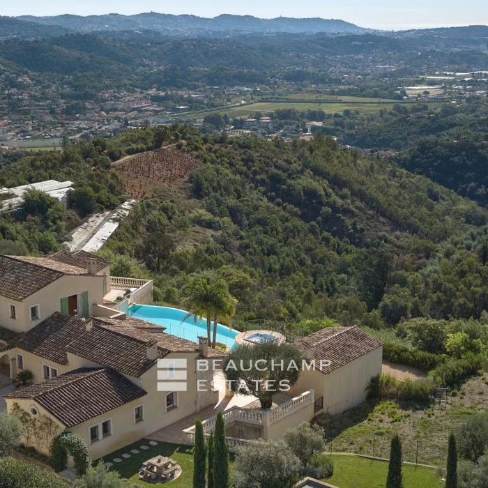 Provençal villa with panoramic view – Pégomas