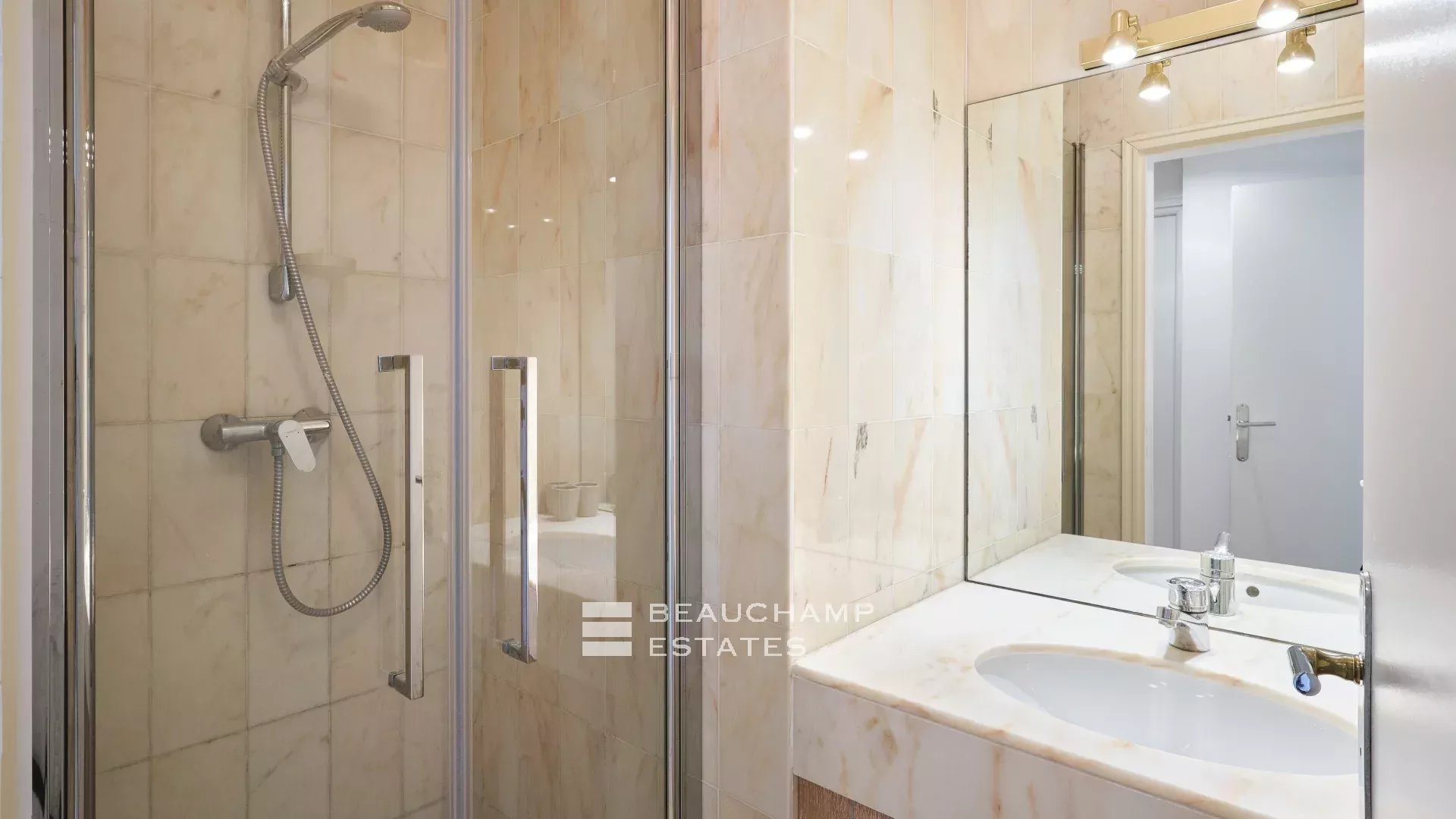 Bourgeois apartment – terrace with sea view Bourgeois apartment – terrace with sea view