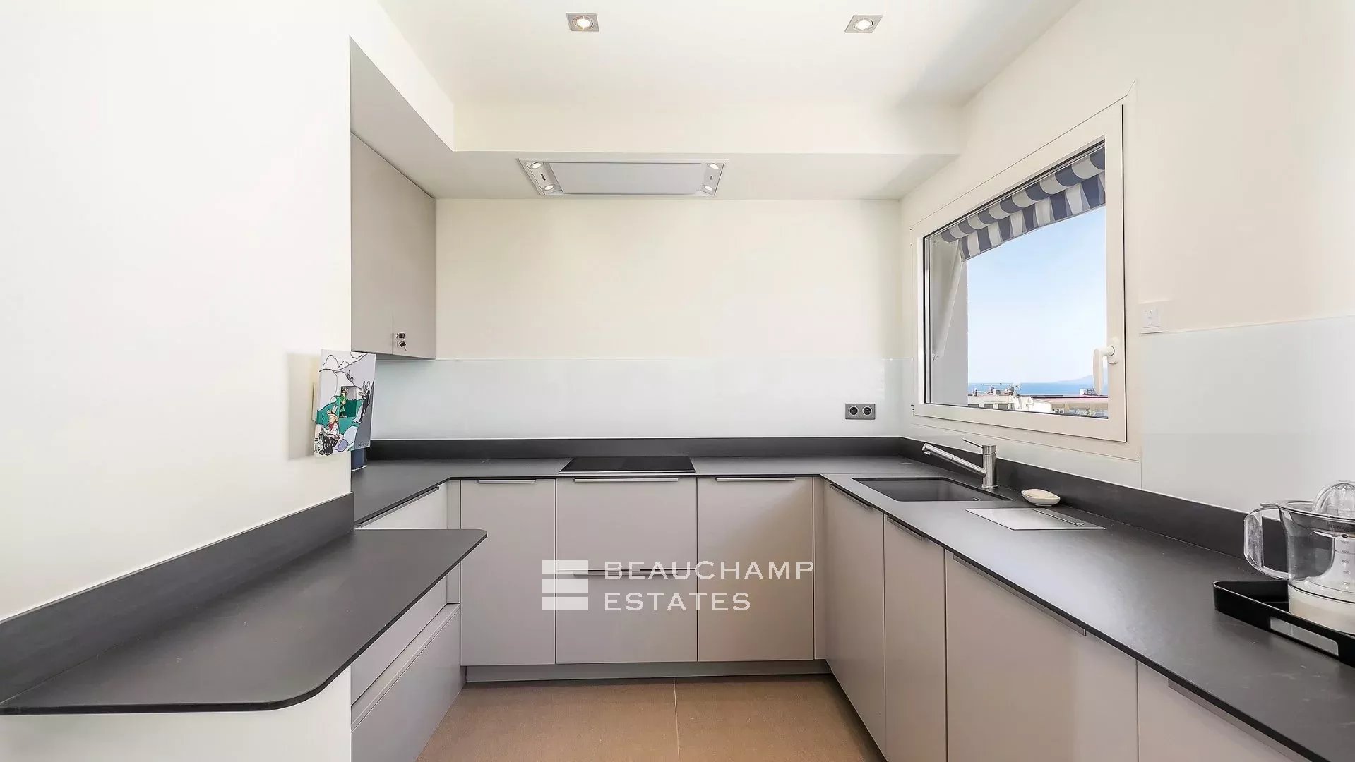 Cannes Palm Beach – Roof top apartment Cannes Palm Beach – Roof top apartment