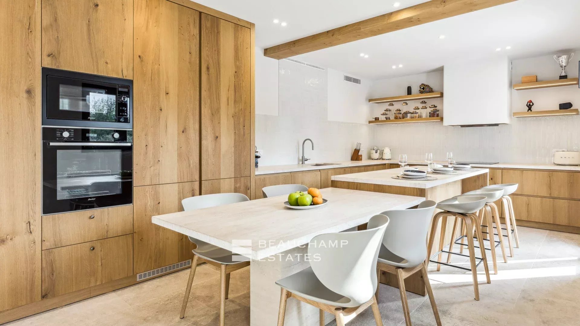 5-bedroom neo-Provencal villa in Opio 5-bedroom neo-Provencal villa in Opio