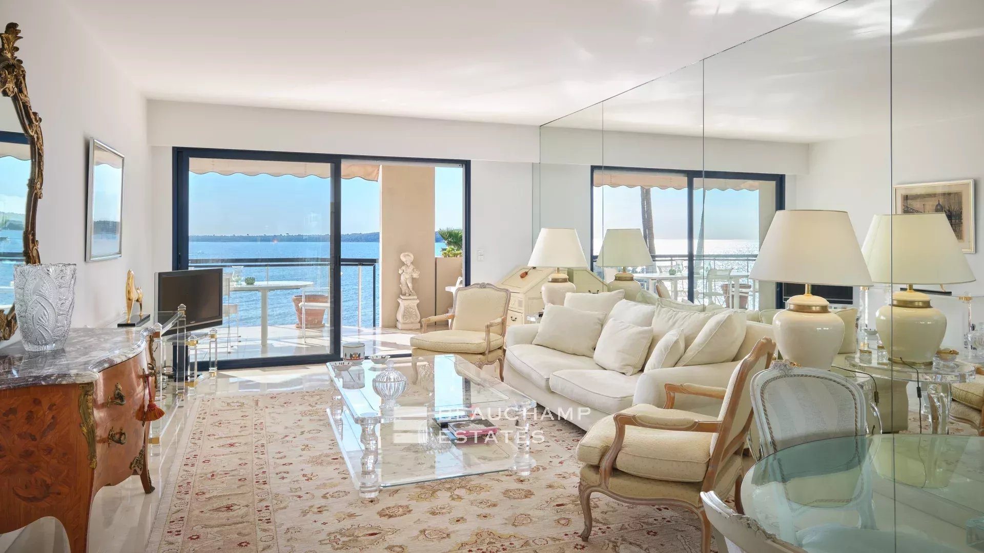 Bourgeois apartment – terrace with sea view Bourgeois apartment – terrace with sea view