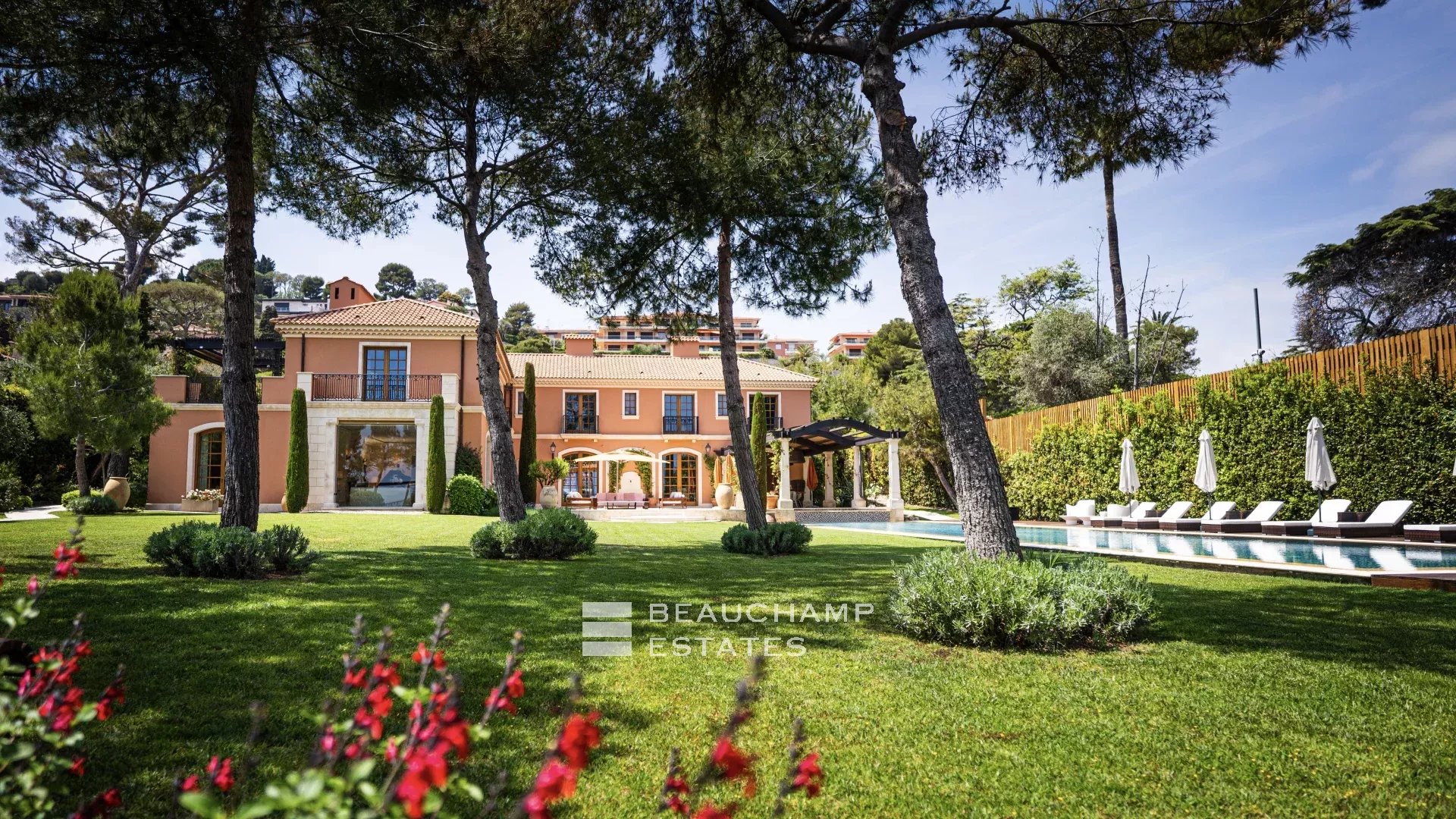 Exceptional waterfront property in Saint Jean Cap Ferrat Exceptional waterfront property in Saint Jean Cap Ferrat