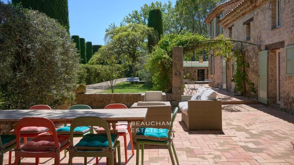 Charming Property with Village View