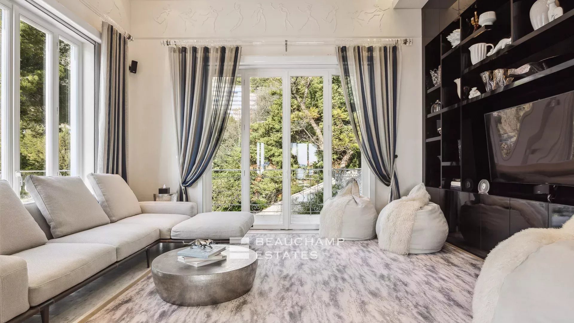 Newly redeveloped waterfront villa Cap d’Ail Newly redeveloped waterfront villa Cap d’Ail